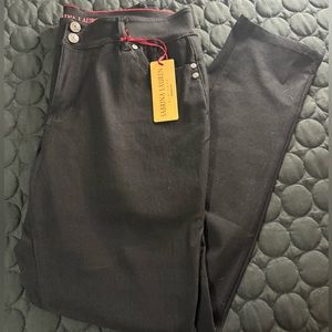 Sabrina Lauren Women’s Pants Size 14 NWT